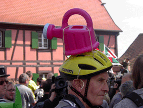 [img width=283 height=213]http://www.ddh.nl/duurzaam/nieuws/2004/tour/gieter-fessenheim.gif[/img]